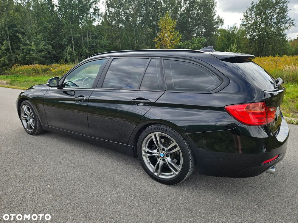 BMW Seria 3 320d Touring xDrive - 15