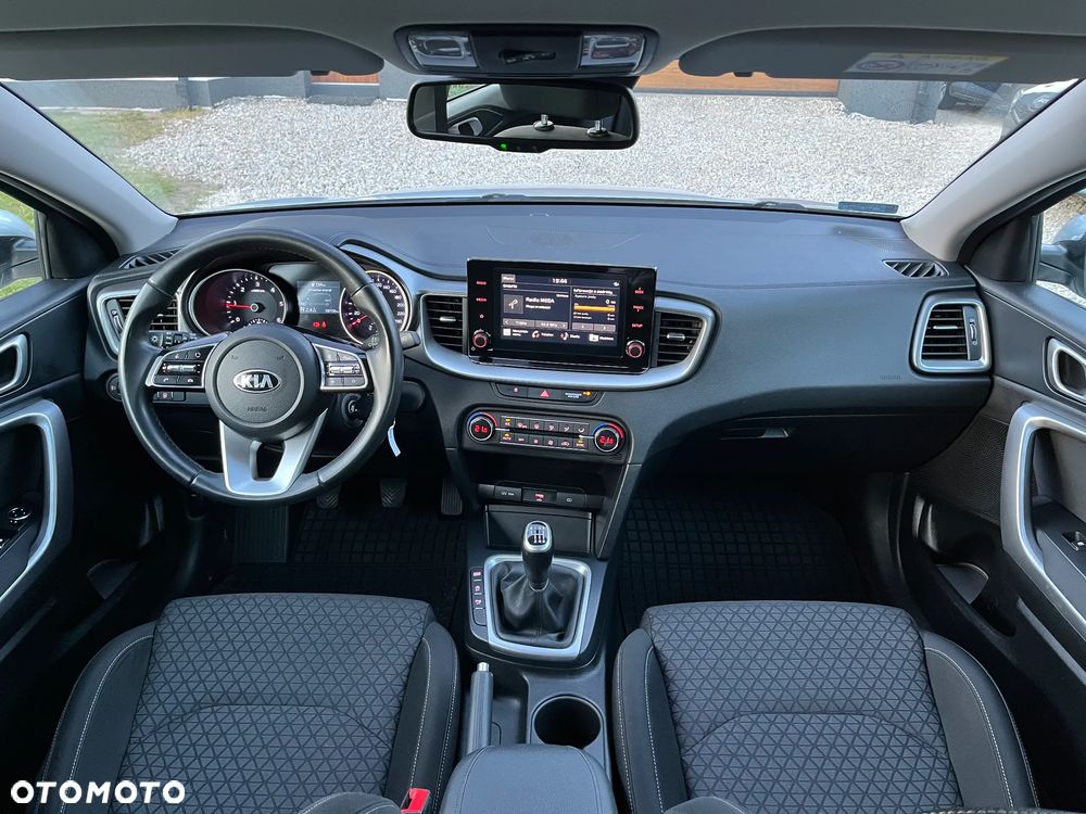 Kia Ceed 1.6 CRDi mHEV M - 7