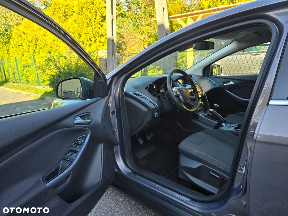Ford Focus 1.0 EcoBoost Titanium - 19