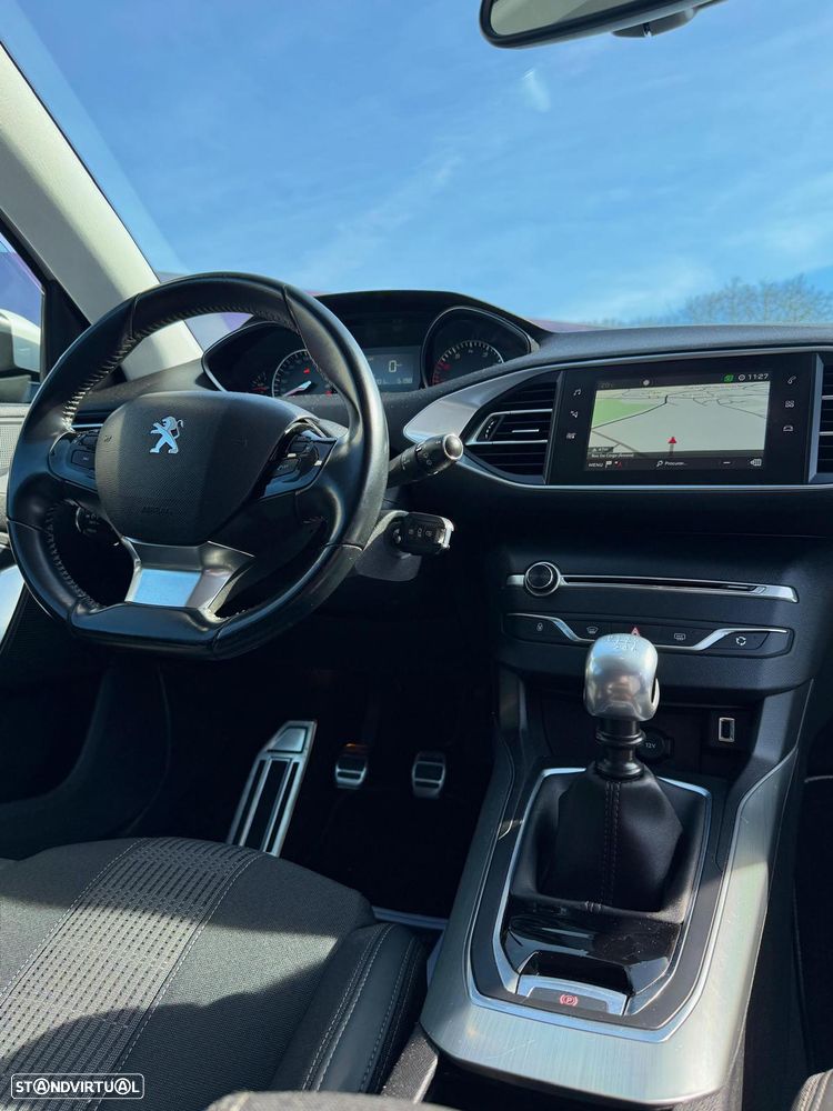 Peugeot 308 1.2 PureTech Allure - 5