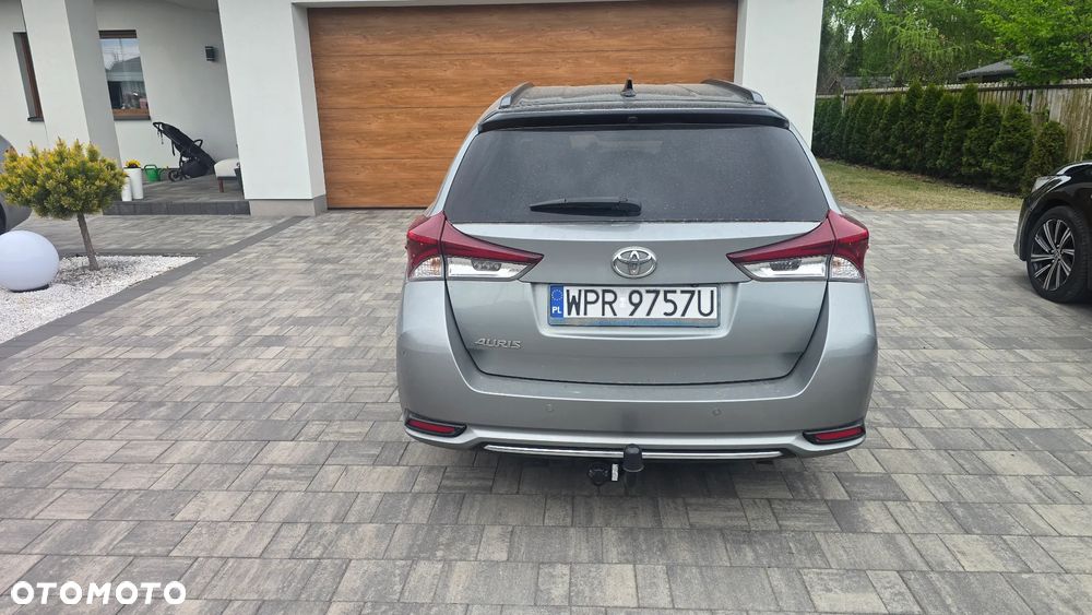 Toyota Auris 1.6 Selection - 5