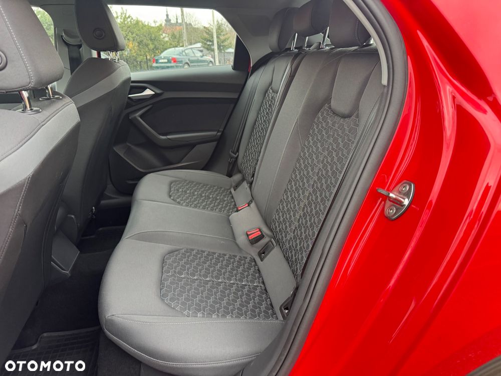 Audi A1 Sportback 30 TFSI Advanced S tronic - 6