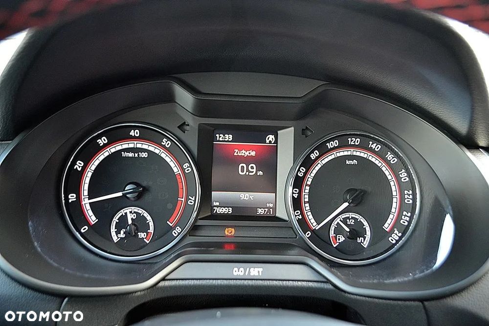 Skoda Octavia 2.0 TSI RS - 23