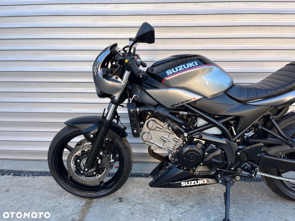 Suzuki SV - 8