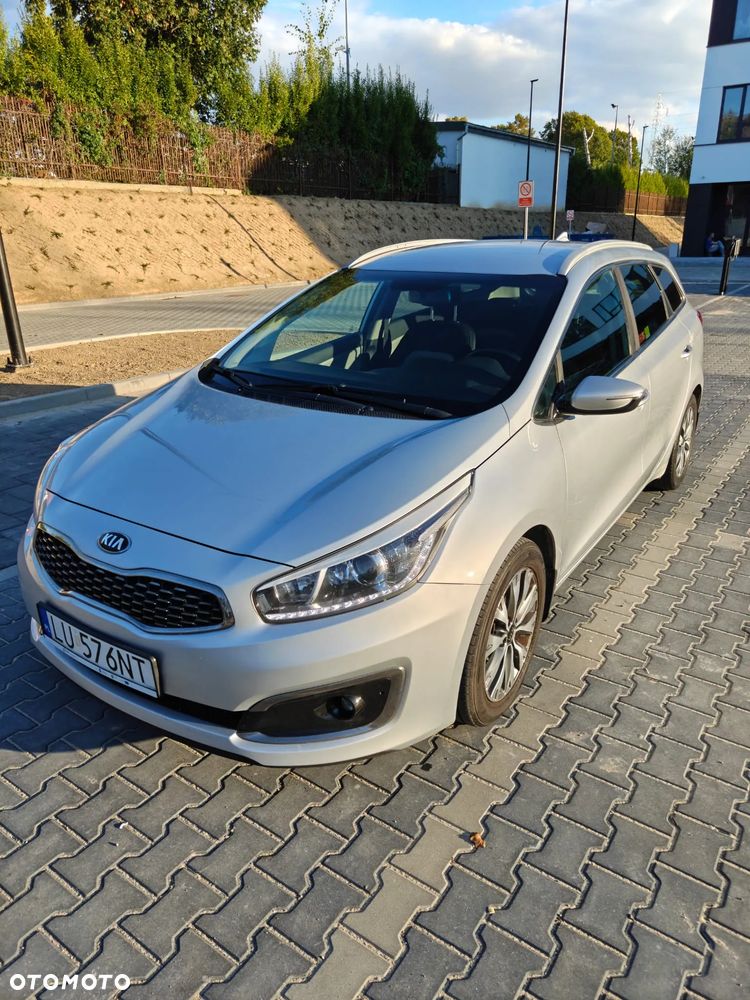 Kia Ceed - 1