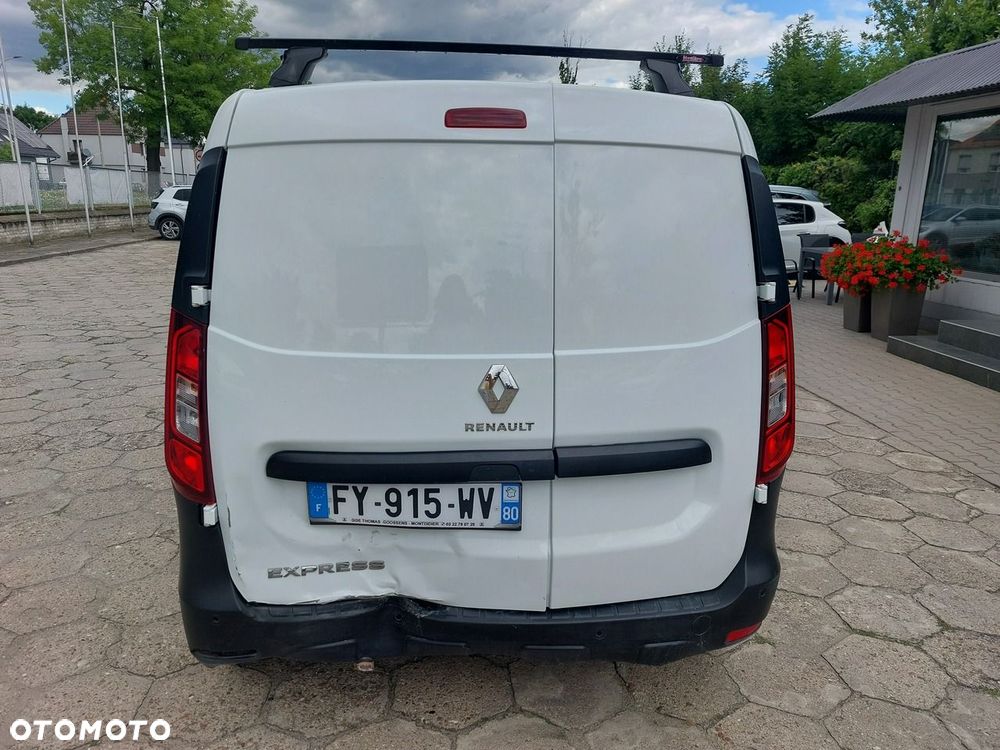 Renault Express - 8