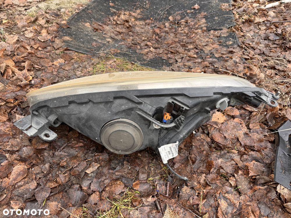 CITROEN C4 GRAND PICASSO XENON  KSENON REFLEKTOR Lampa Prawa EU - 2