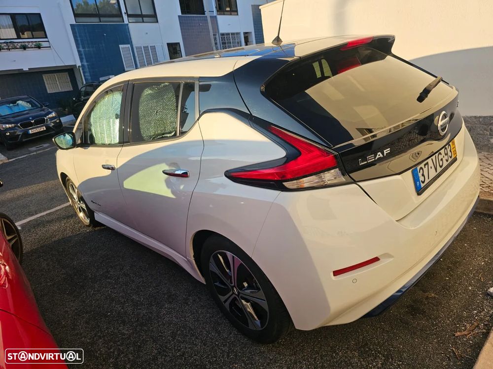 Nissan Leaf Tekna Two Tone - 6