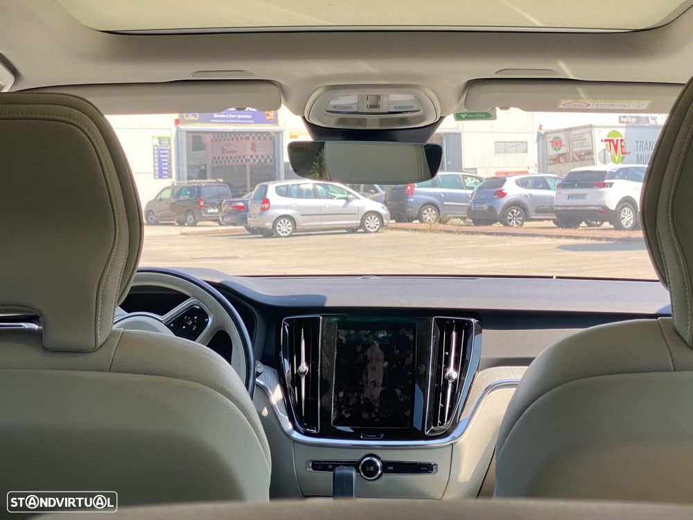 Volvo V60 2.0 T6 AWD TE Plus Bright - 4