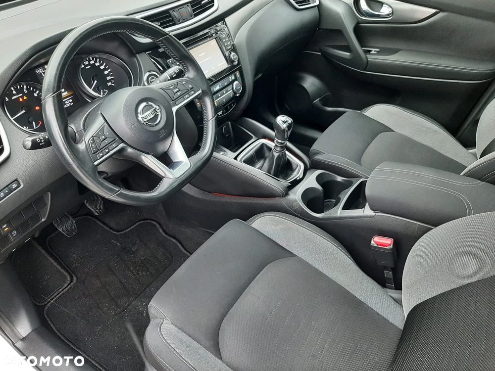 Nissan Qashqai 1.2 DIG-T 360 - 25