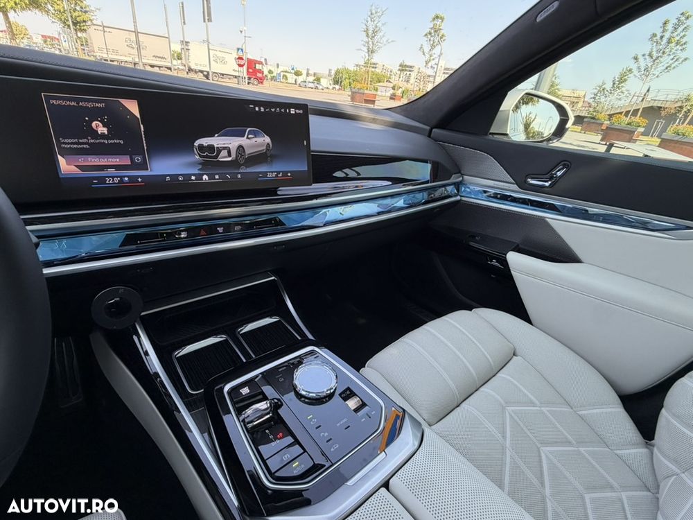 BMW Seria 7 740d xDrive MHEV - 5