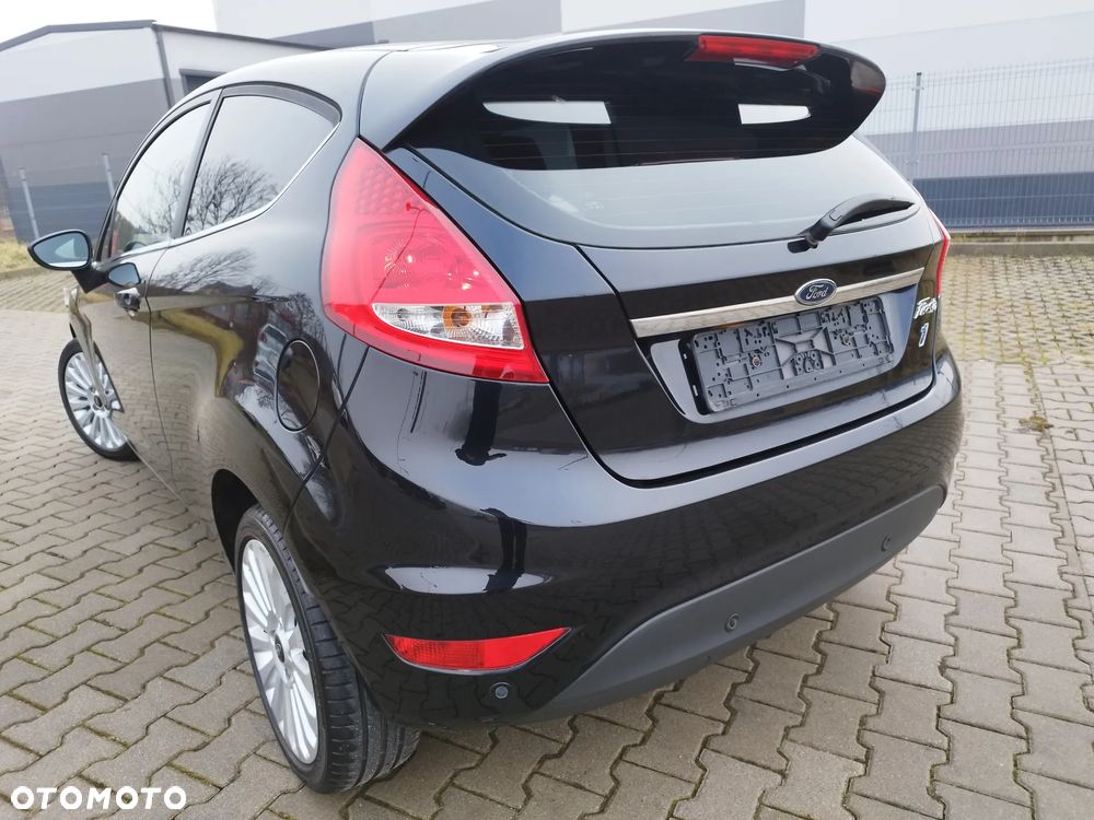 Ford Fiesta - 11