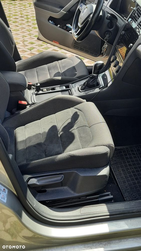 Volkswagen Golf 1.6 TDI (BlueMotion Technology) DSG Comfortline - 12