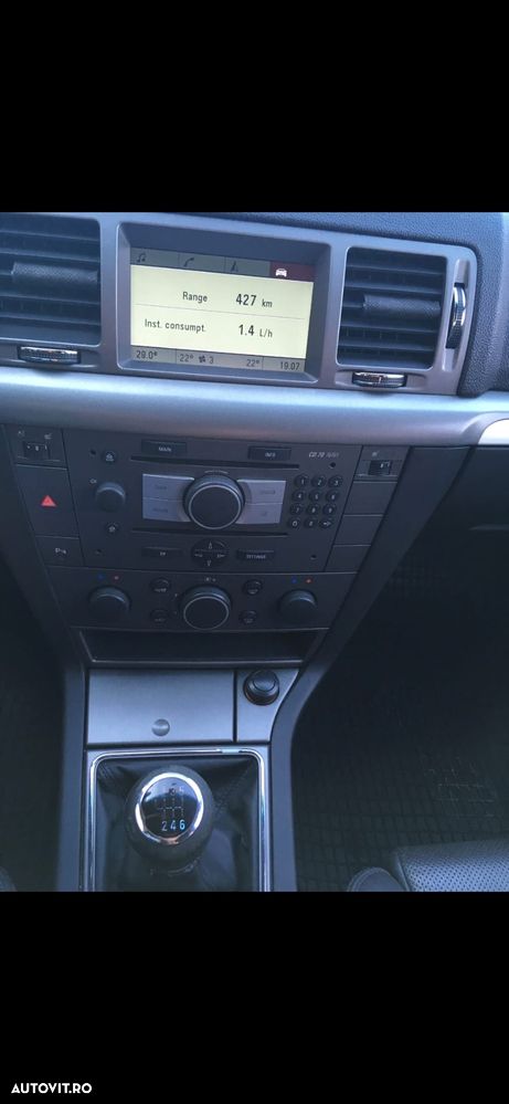 Opel Vectra 1.9 CDTI Essentia - 10