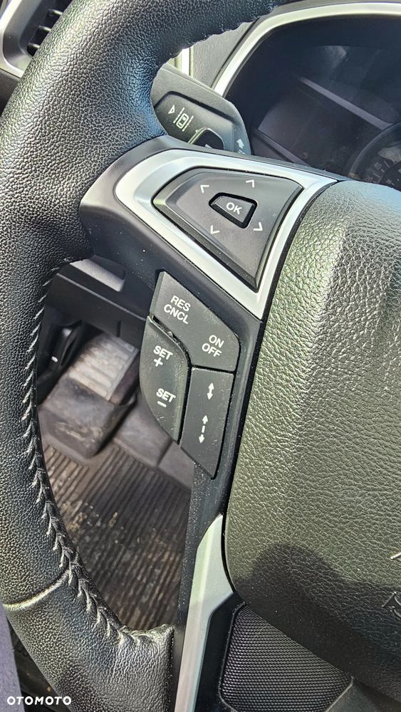 Ford Edge - 21