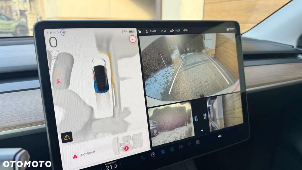 Tesla Y Performance AWD - 30