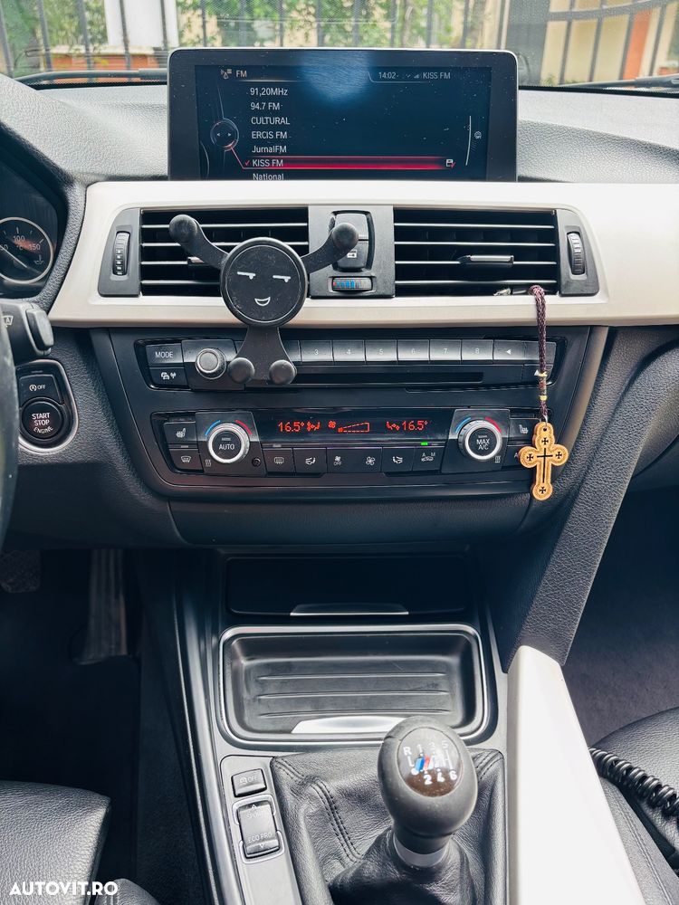 BMW Seria 3 320d - 7