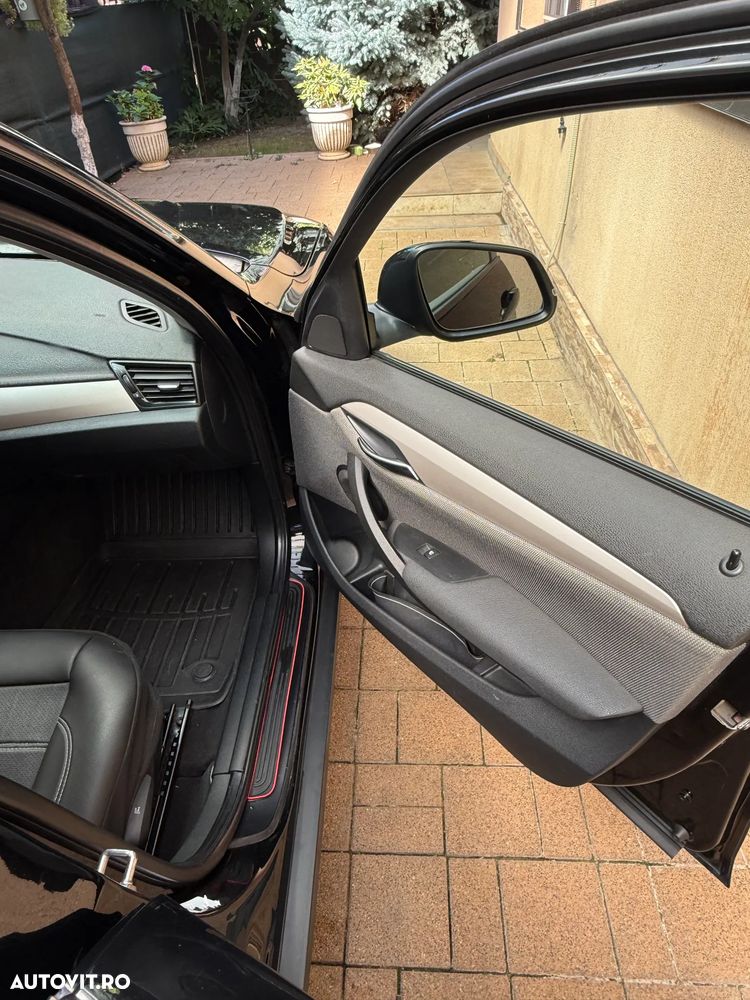 BMW X1 sDrive20d - 12