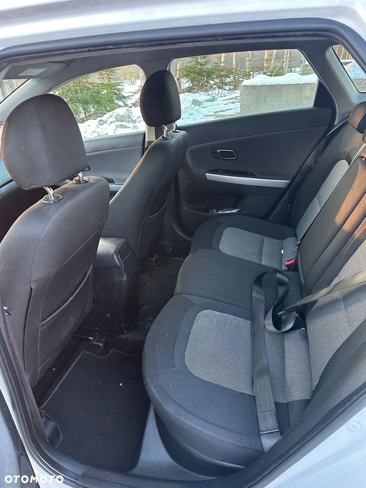 Kia Ceed 1.6 CRDi L Business Line DCT - 6