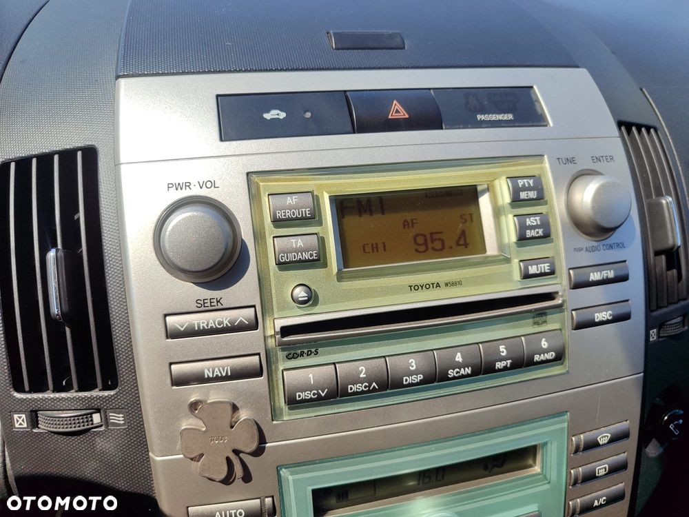 Toyota Corolla Verso - 19