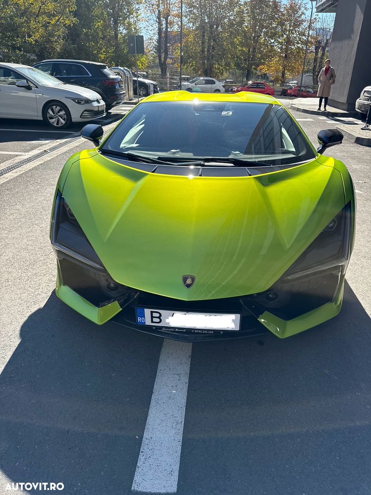 Lamborghini Revuelto - 23