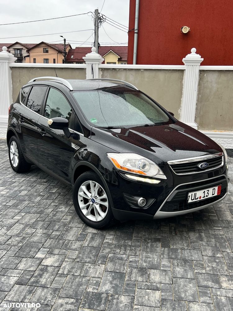 Ford Kuga 2.0 TDCi 4WD Powershift Titanium - 1