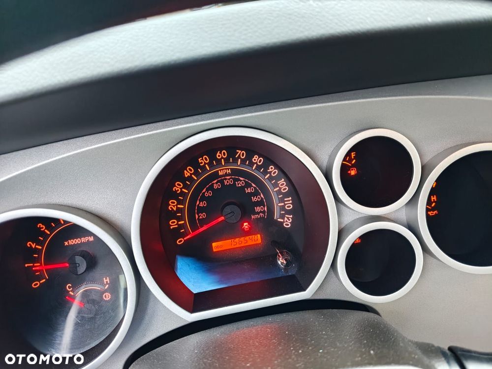 Toyota Tundra - 9