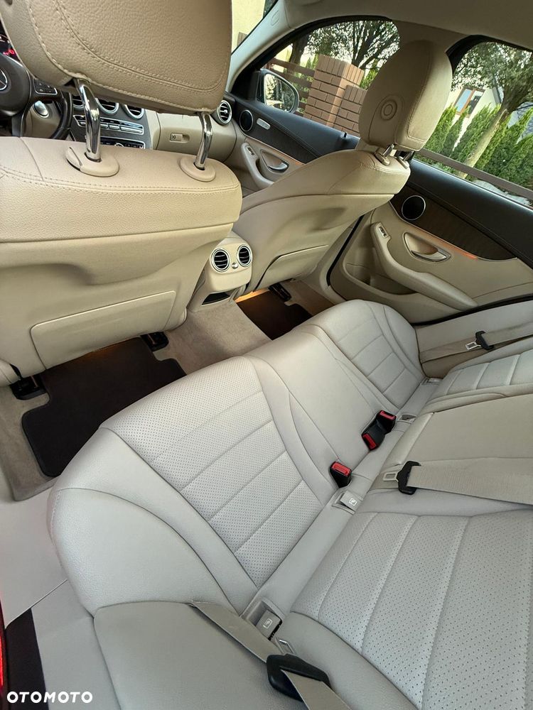 Mercedes-Benz Klasa C 200 4-Matic 9G-TRONIC - 9