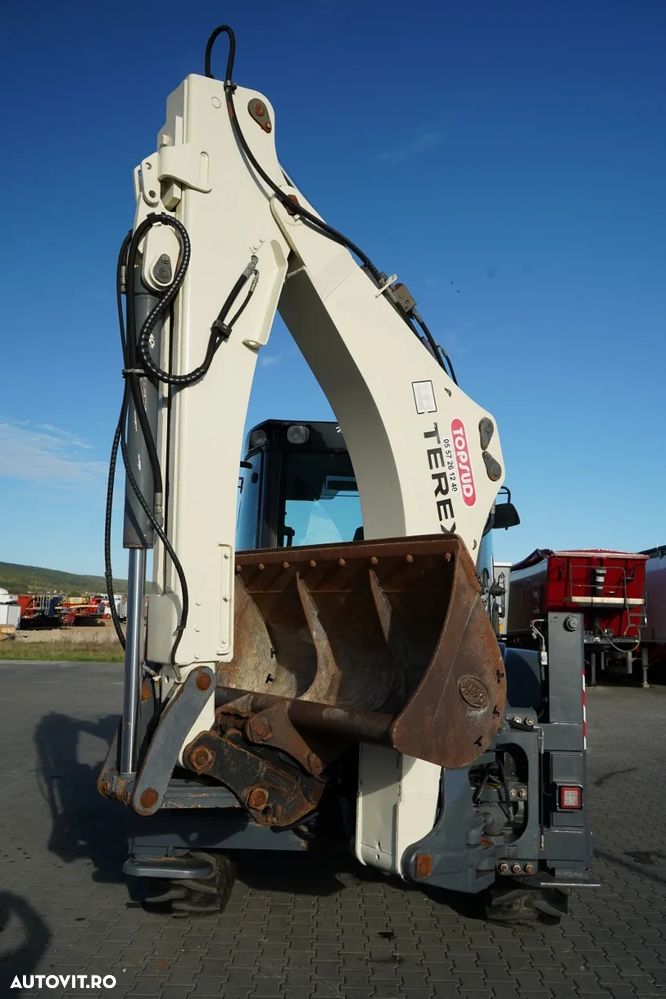 Terex TLB 990 / BULDOEXCAVATOR / SET CUPĂ / 3.300 ORE / - 21