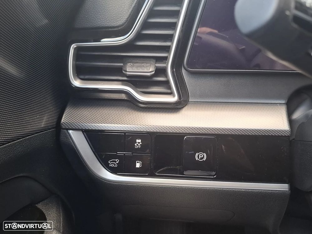 Kia Sportage 1.6 T-GDi PHEV Tech - 11