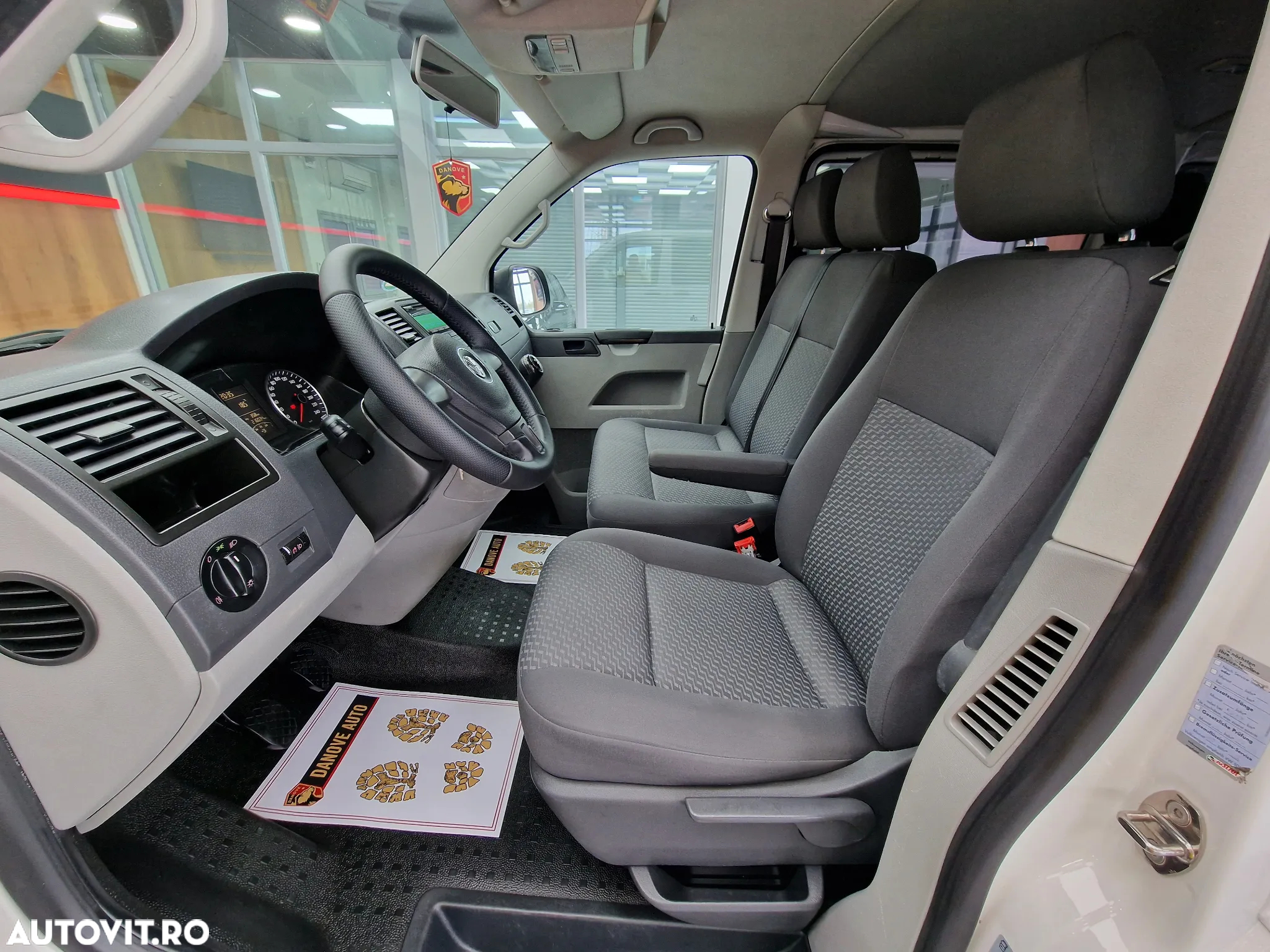 Volkswagen Transporter - 6