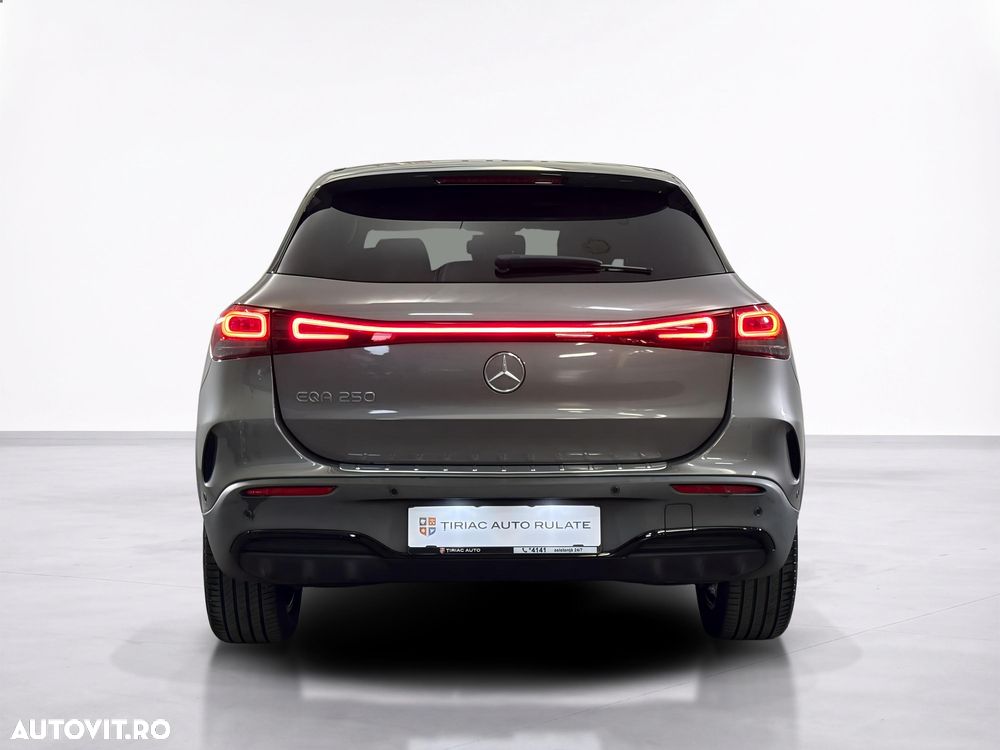 Mercedes-Benz EQA 250 AMG Line - 5