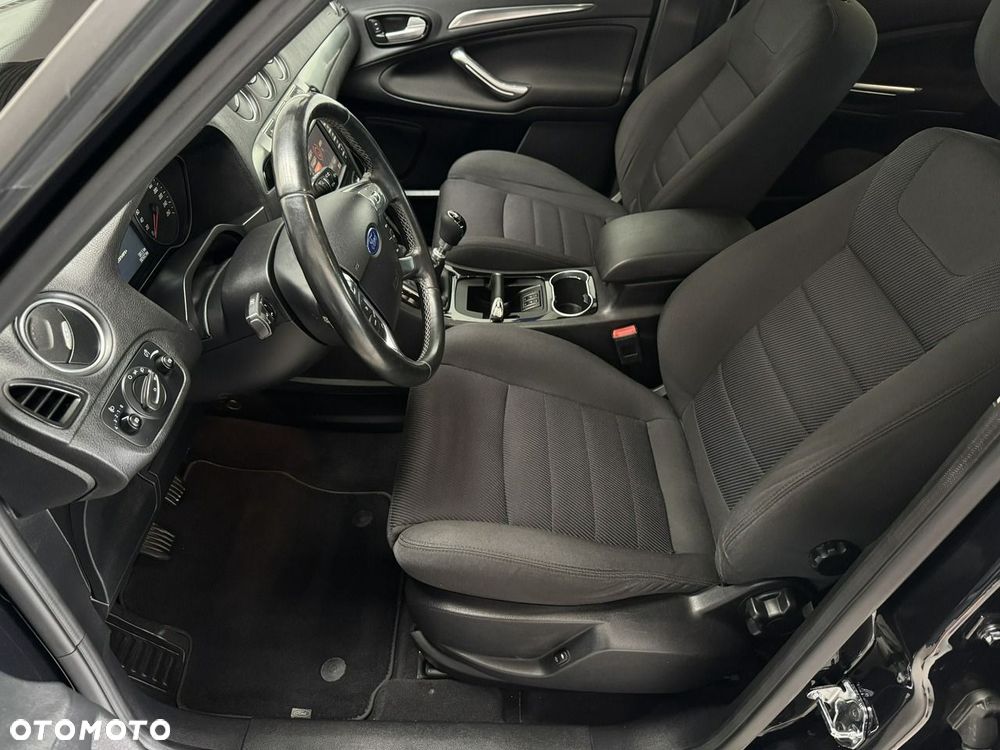 Ford S-Max 2.0 TDCi DPF Titanium - 17