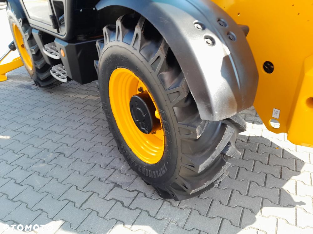 JCB 540-180 2017R JOYSTICK - 22