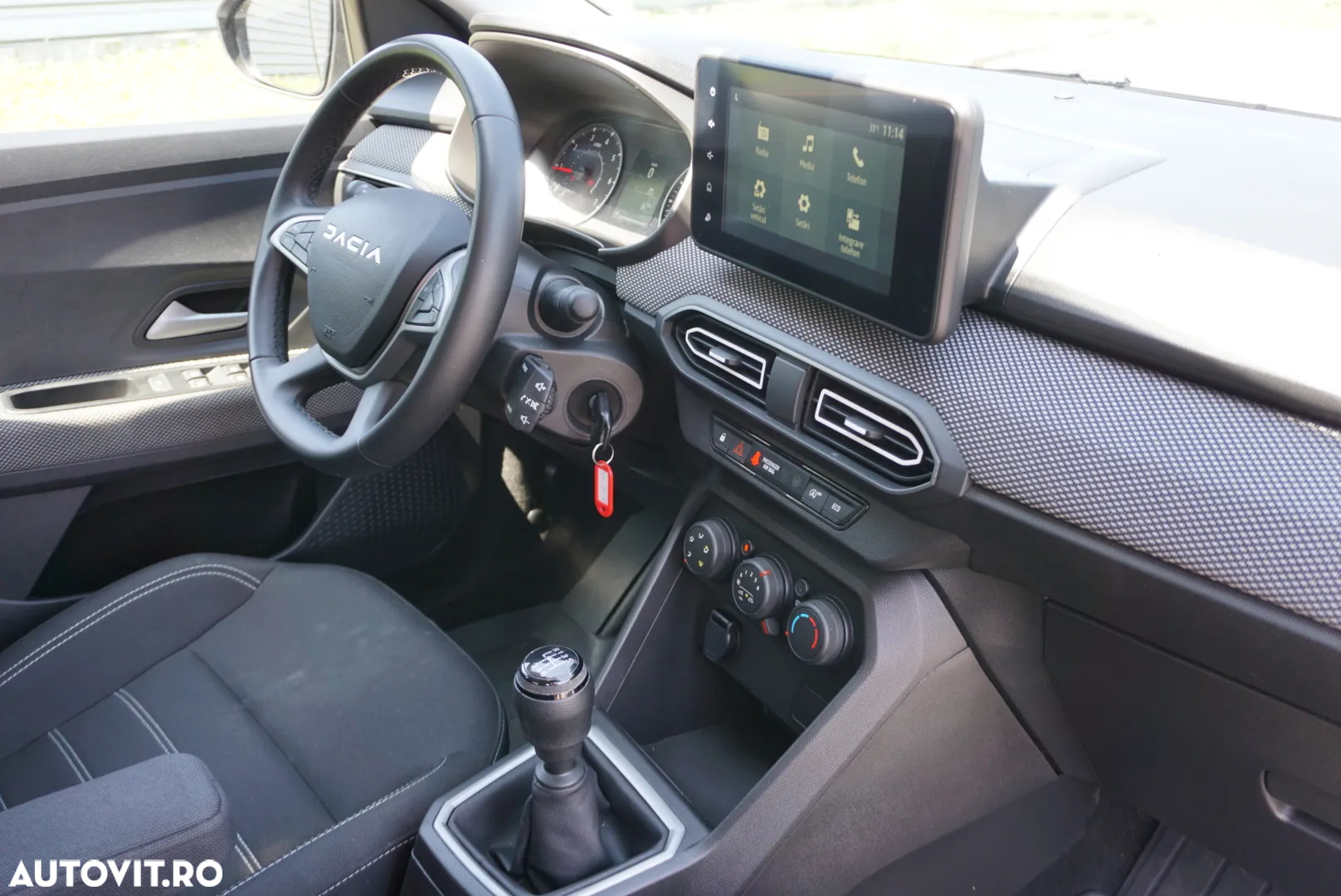 Dacia Logan TCe 90 MT6 Comfort - 12