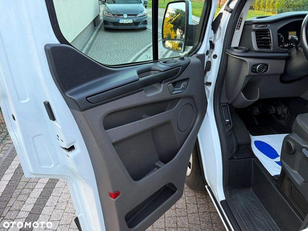 Ford Transit Custom - 23