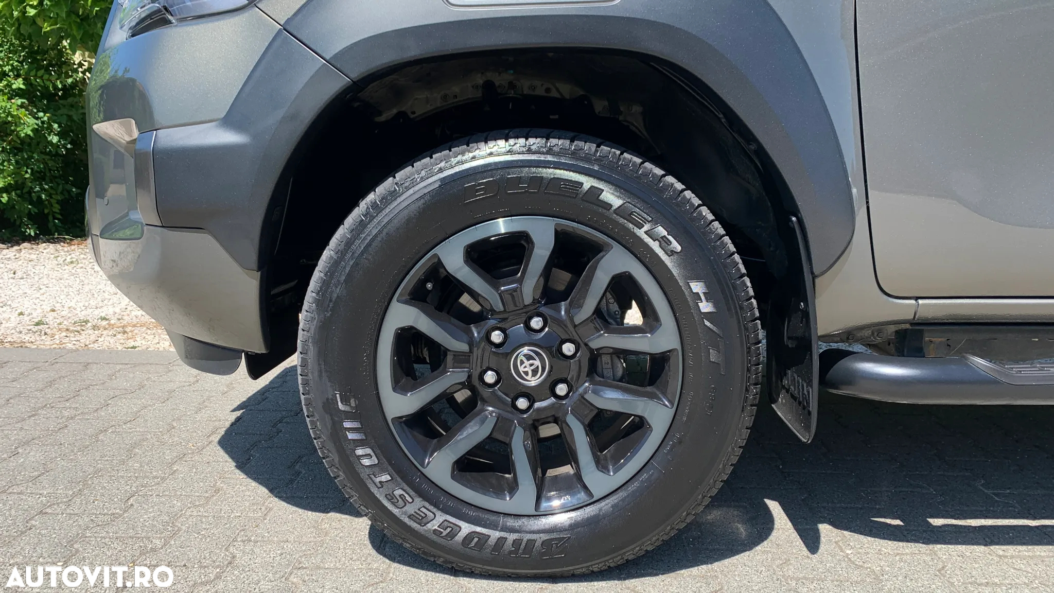 Toyota Hilux - 9