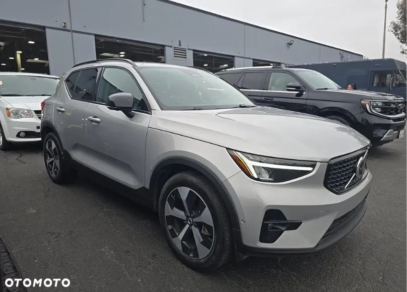Volvo XC 40 - 2
