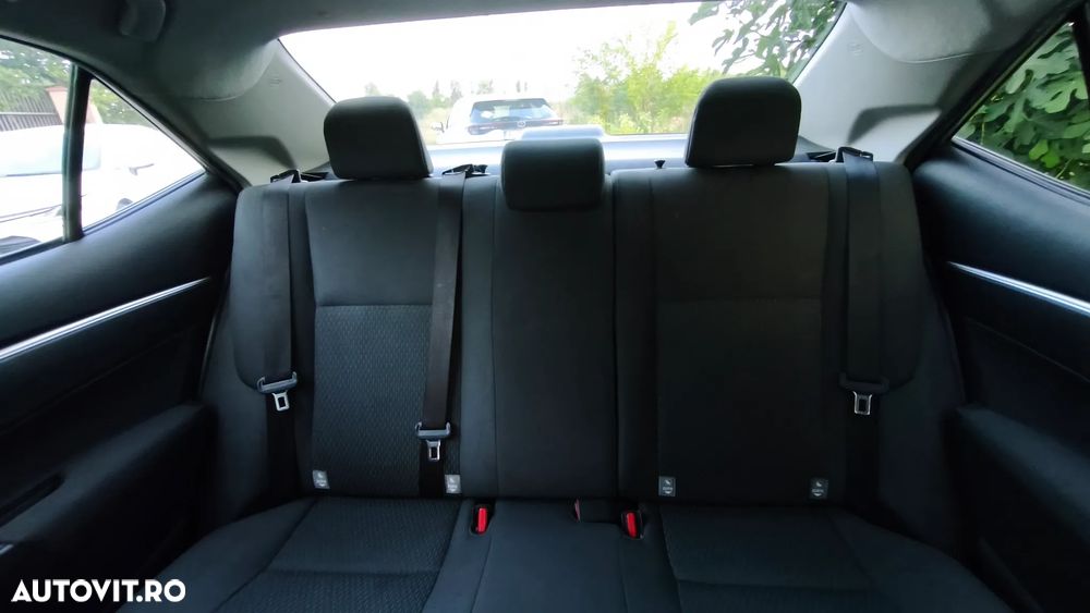 Toyota Corolla 1.6 Valvematic Terra - 25