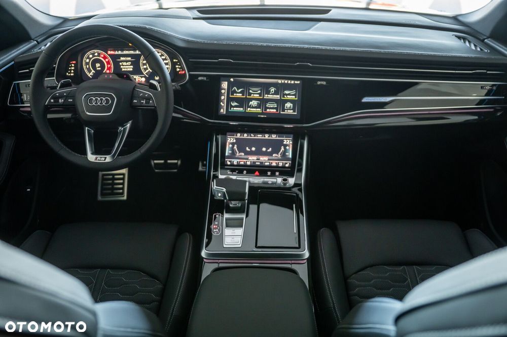 Audi RS Q8 - 21