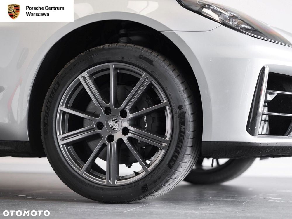 Porsche Panamera - 5