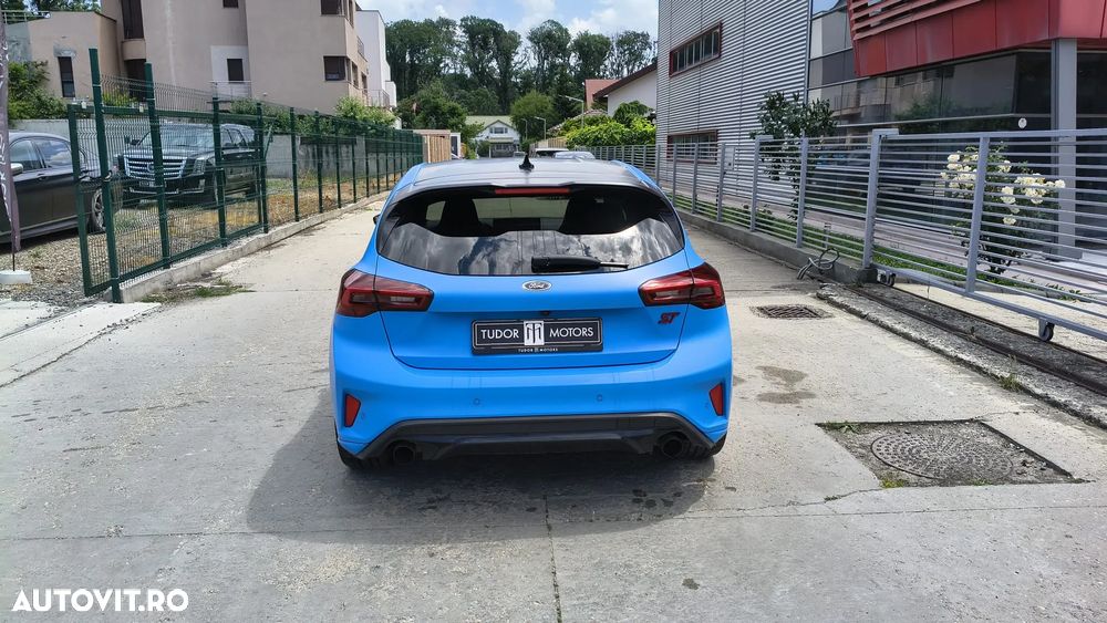 FORD Focus 2024 — imagine 7