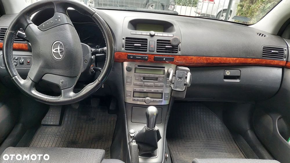 Toyota Avensis 2.0 D-4D Sol - 6