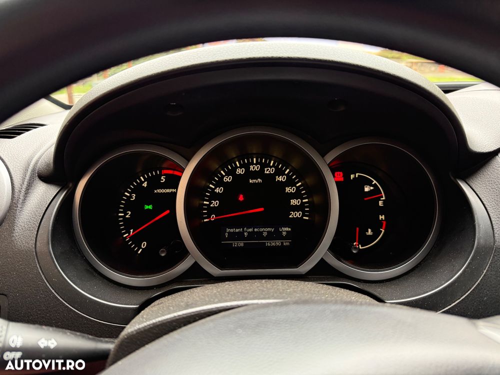 Suzuki Grand Vitara 1.9 DDiS Club DPF - 7