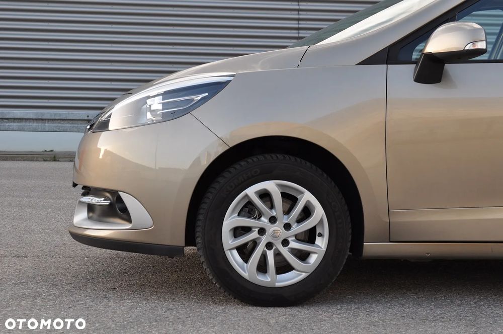Renault Scenic ENERGY TCe 130 INTENS - 11