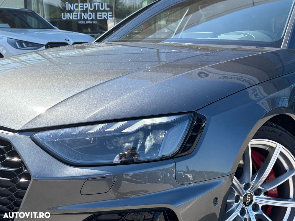 Audi RS4 Avant quattro Tiptronic - 29