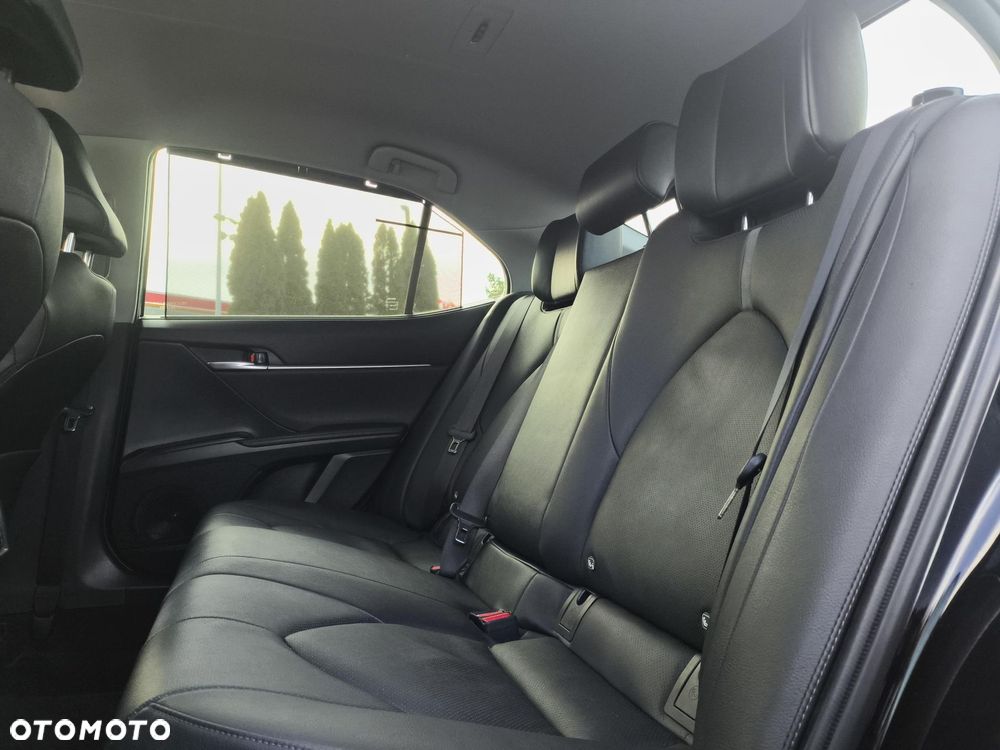 Toyota Camry 2.5 Hybrid Executive CVT - 25