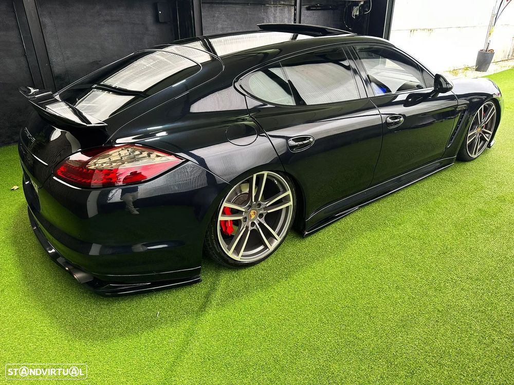Porsche Panamera Turbo PDK - 9