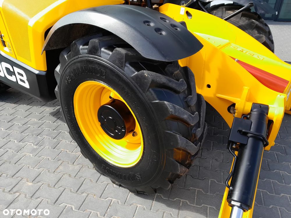 JCB 540-140 2020r kilimatyzacja - 18