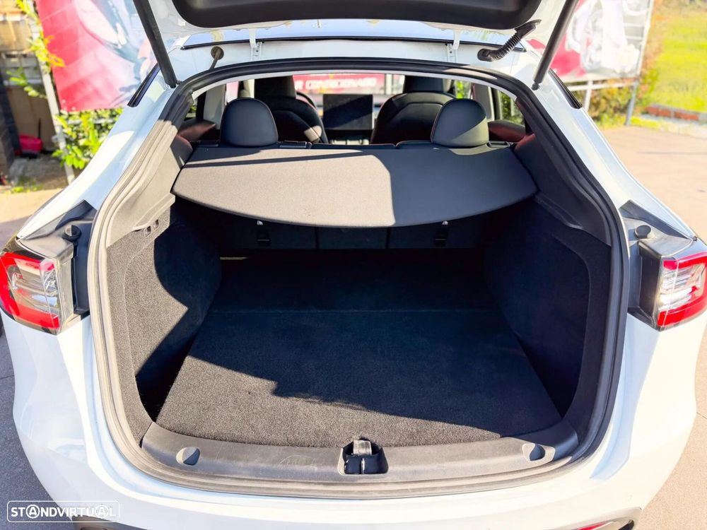 Tesla Model Y Performance Tração Integral - 13
